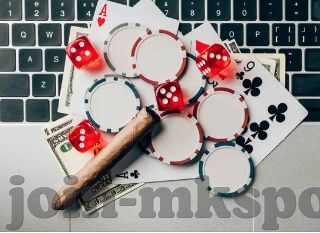 mk国内官网-MK奢侈品官方网站的国内呈现，触网艺术与商业交汇的新篇章